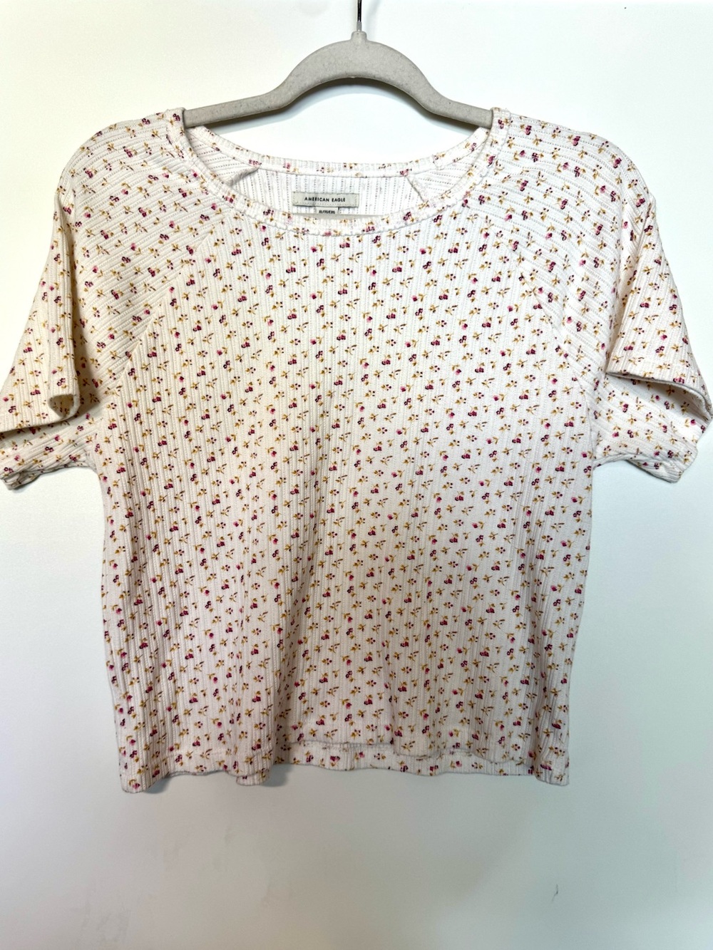 Ribbed knit ditsy floral crop top